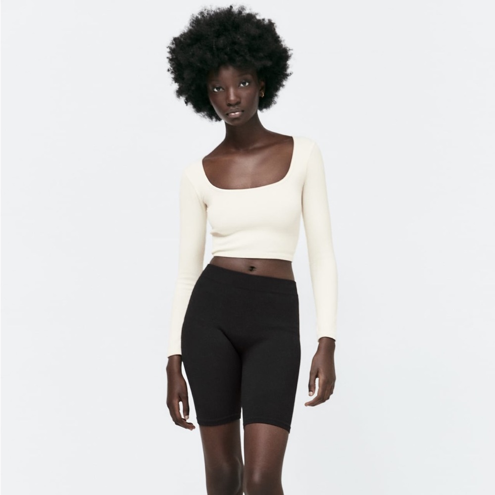 Zara SEAMLESS TOP in OYSTER WHITE